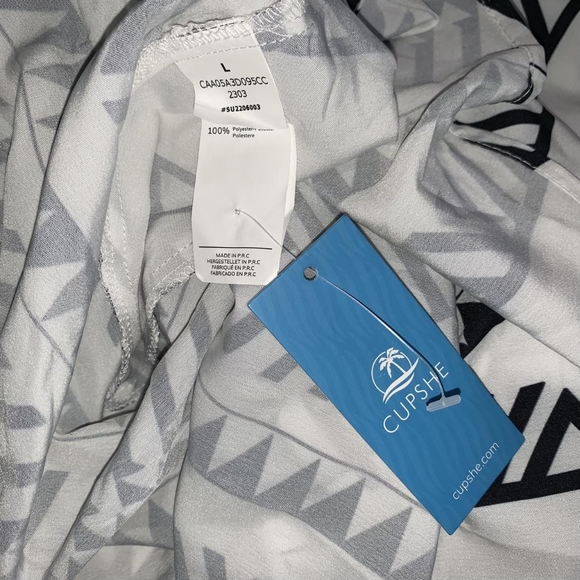 Cupshe Women's White and Black Geo Print Belted Combo Dress - Picture 5 of 5